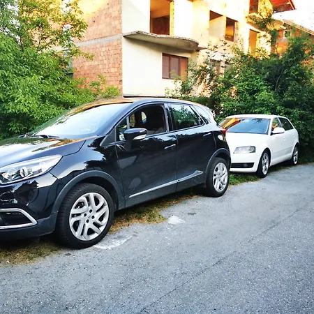 Quiet - & Rent A Car Apartment